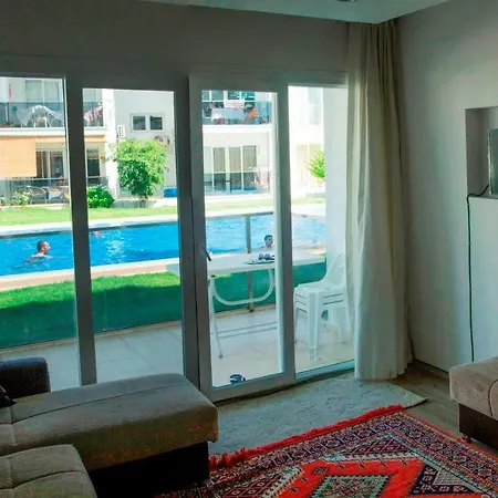 Appartamento Lovely 1+1 Apart With Large Pool